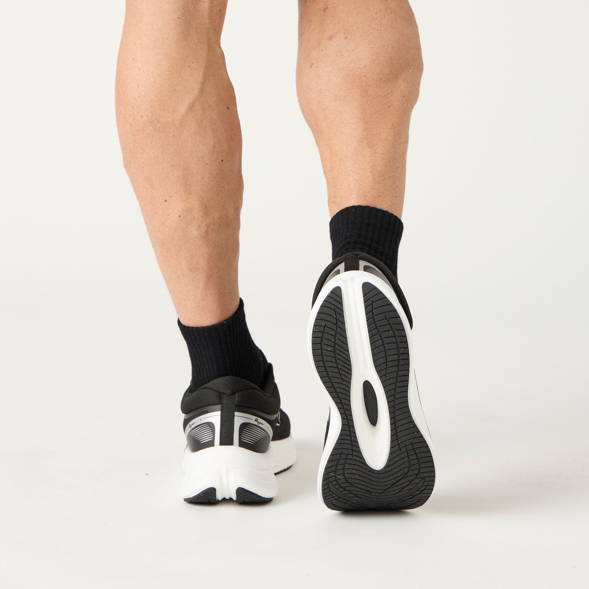 Bolster Mens Runner - Black